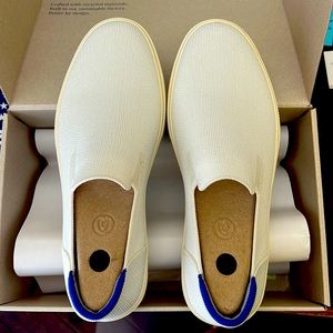 Men's (9) The City Slip On Sneaker women's 10.5